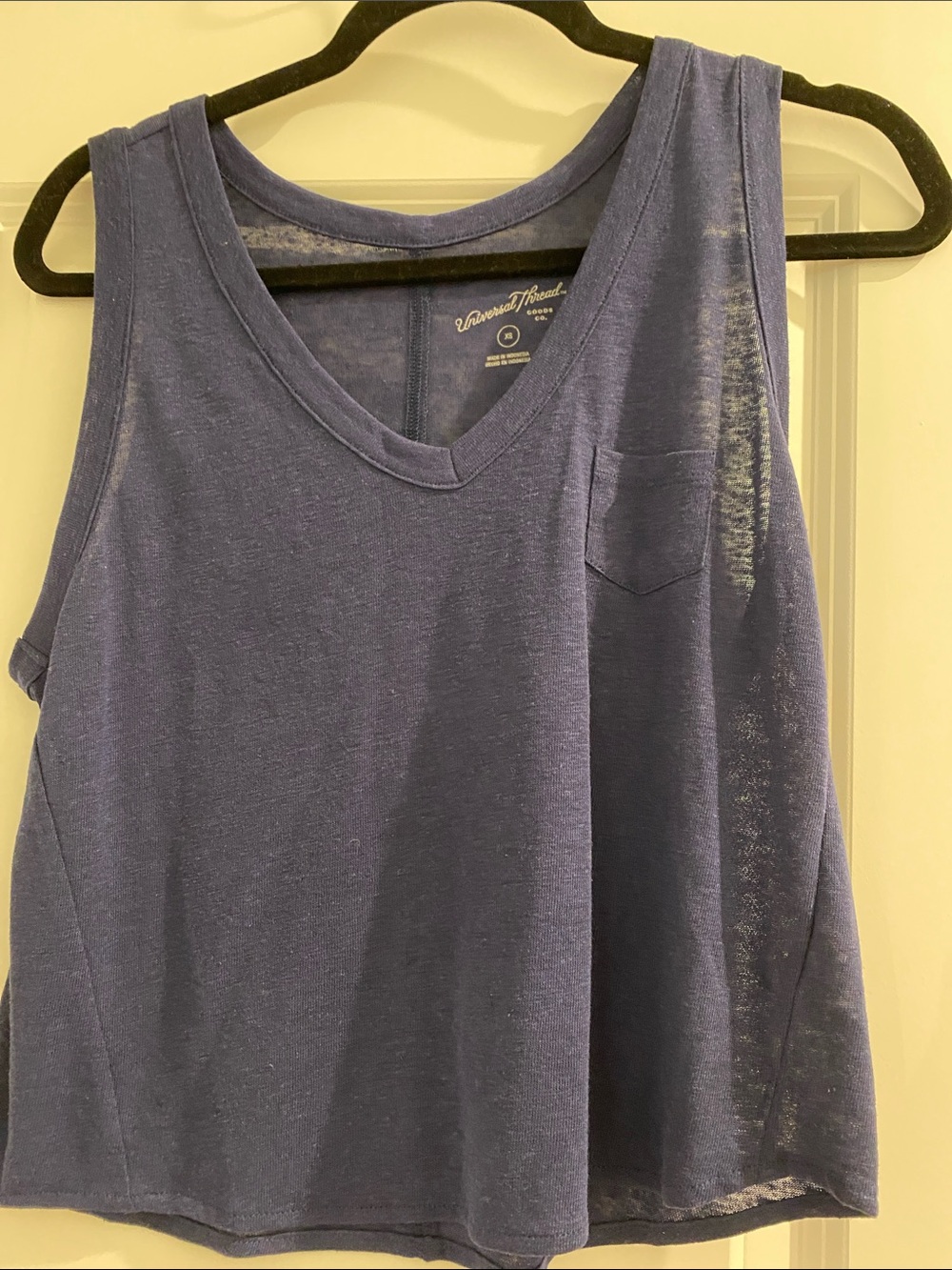 Thread & Supply Women’s V-Neck Pocket Tank in Dusty Blue